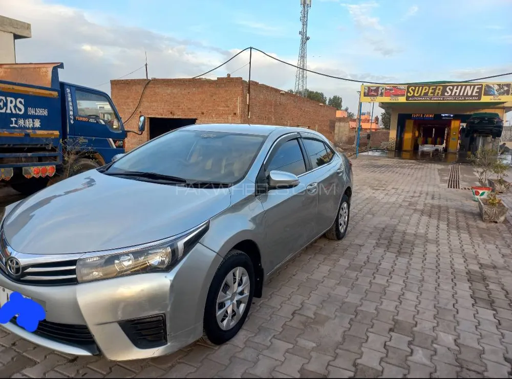 Toyota Corolla 2015 for Sale in Mandi bahauddin Image-1