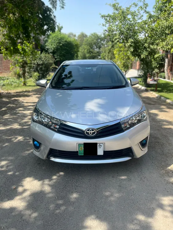 Toyota Corolla 2017 for Sale in Lahore Image-1