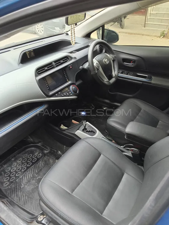 Toyota Aqua 2013 for Sale in Karachi Image-1