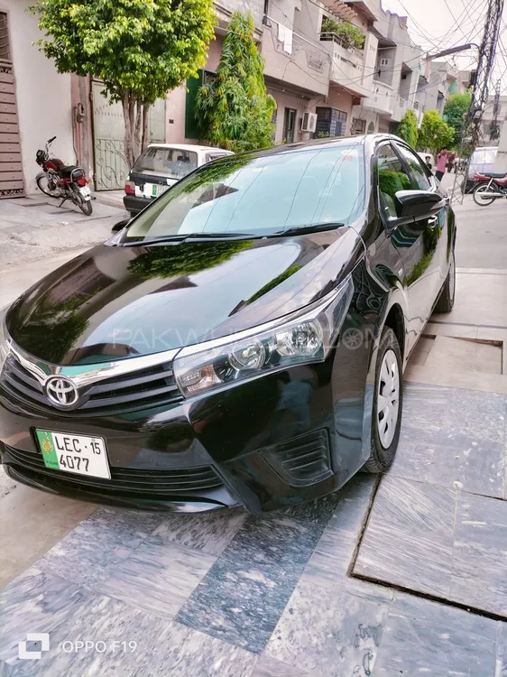 Toyota Corolla 2015 for Sale in Lahore Image-1