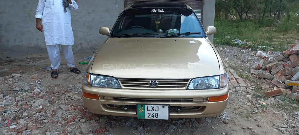Toyota Corolla 2000 for Sale in Lahore Image-1