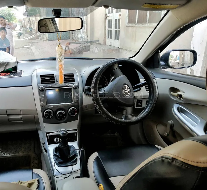 Toyota Corolla 2012 for Sale in Faisalabad Image-1
