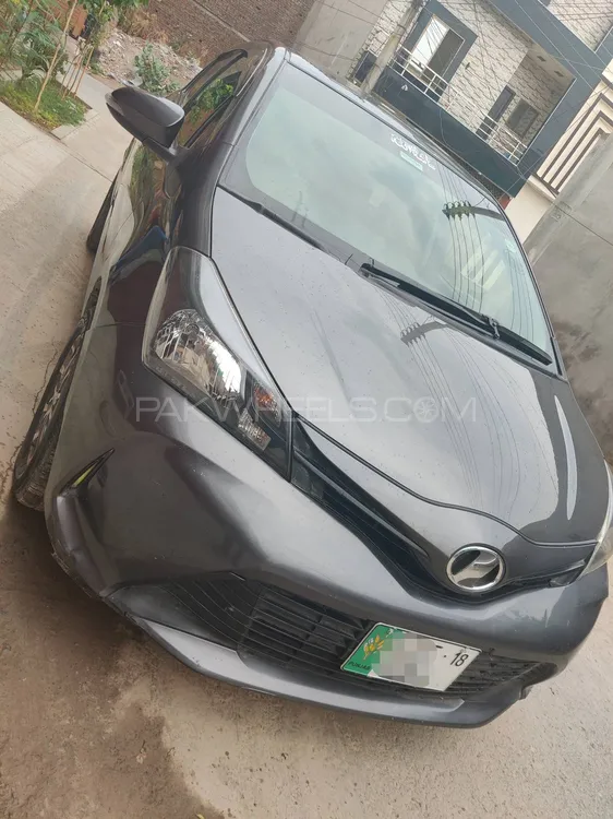 Toyota Vitz 2014 for Sale in Faisalabad Image-1