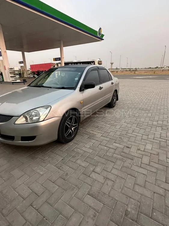 Mitsubishi Lancer 2004 for Sale in Karachi Image-1