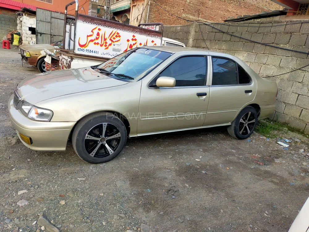 Nissan Sunny 2000 for Sale in Abbottabad Image-1