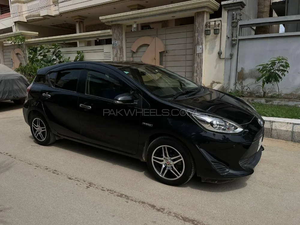 Toyota Aqua 2018 for Sale in Karachi Image-1