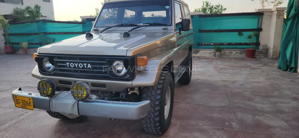 Toyota Land Cruiser 1990 for sale in Multan