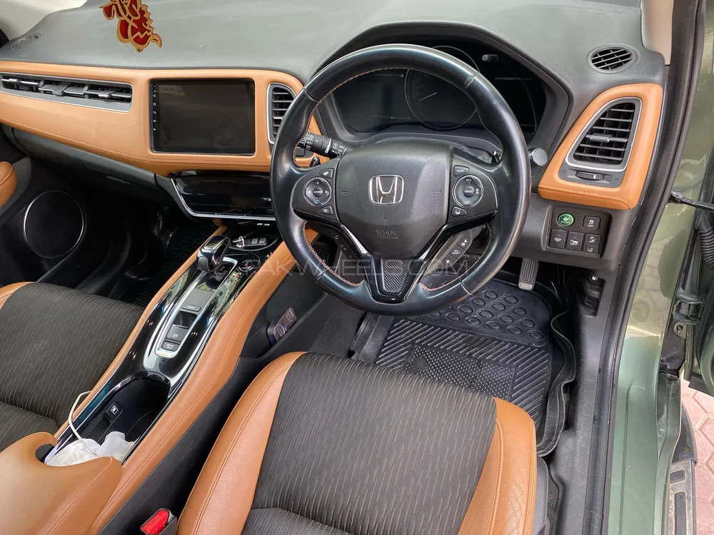 Honda Vezel 2018 for Sale in Gujrat Image-1