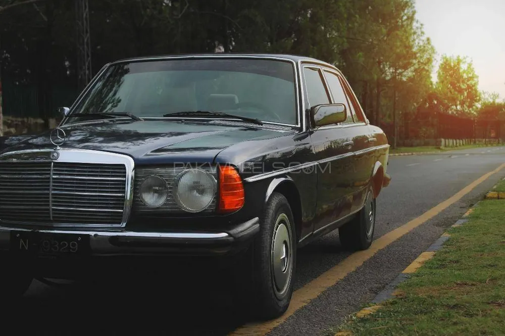 Mercedes Benz E Class 1981 for Sale in Rawalpindi Image-1