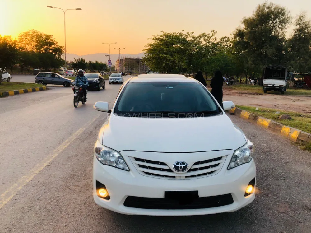 Toyota Corolla 2011 for Sale in Islamabad Image-1