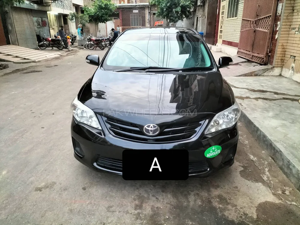 Toyota Corolla 2012 for Sale in Faisalabad Image-1