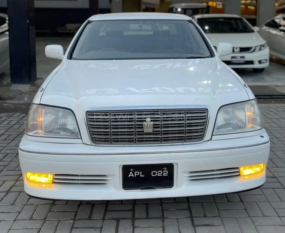 Toyota Crown 2000 for Sale in Peshawar Image-1