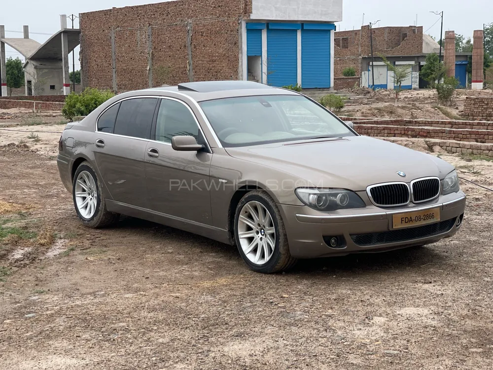 BMW 7 Series 2007 for Sale in Faisalabad Image-1