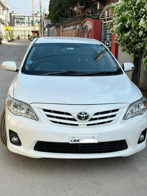 Toyota Corolla 2014 for Sale in Sialkot Image-1