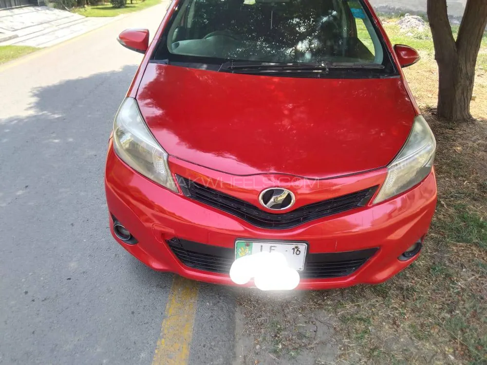 Toyota Vitz 2013 for Sale in Lahore Image-1