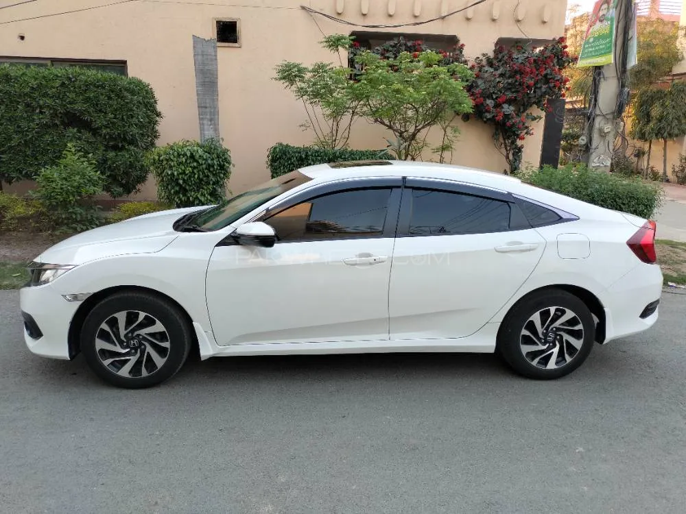 Honda Civic 2016 for Sale in Lahore Image-1