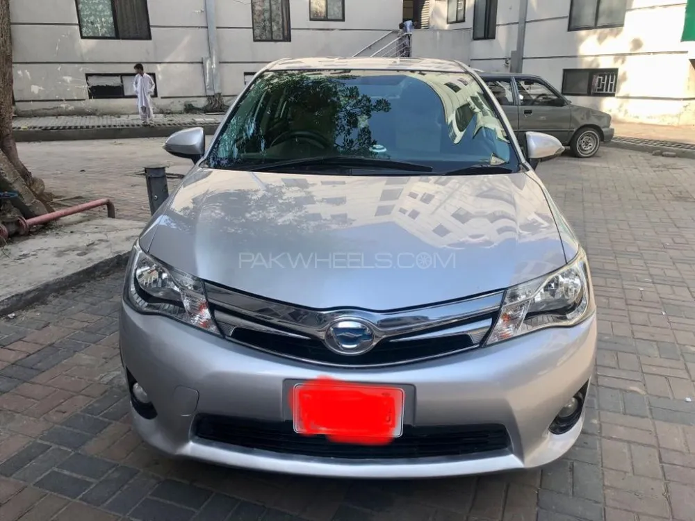 Toyota Corolla Axio 2014 for Sale in Islamabad Image-1