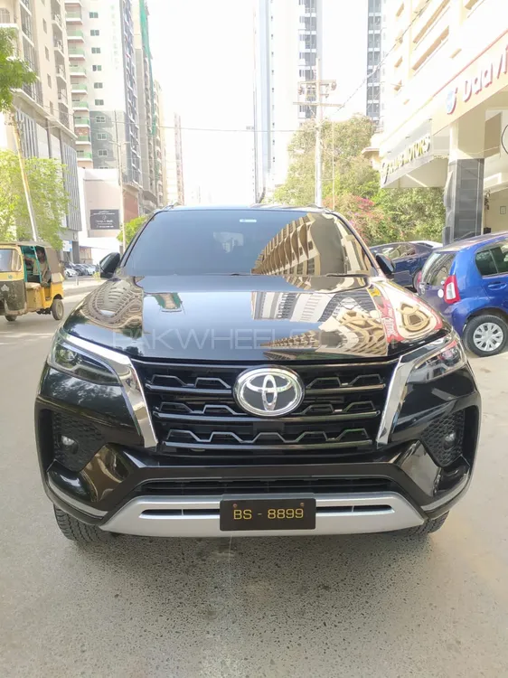 Toyota Fortuner 2022 for Sale in Karachi Image-1