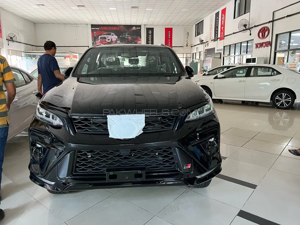 Toyota Fortuner 2023 for Sale in Lahore Image-1