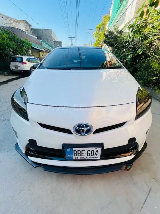 Toyota Prius 2010 for Sale in Islamabad Image-1