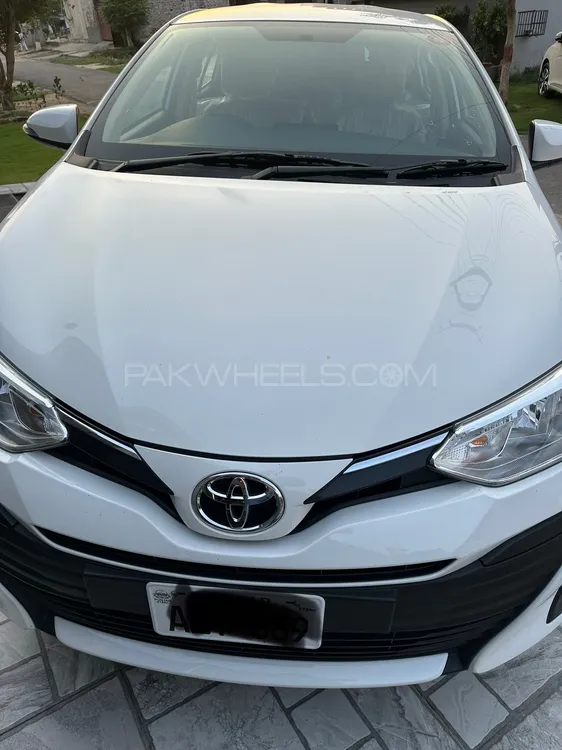 Toyota Yaris Sedan 2022 for Sale in Lahore Image-1
