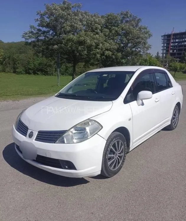 Nissan Tiida 2007 for Sale in Taxila Image-1