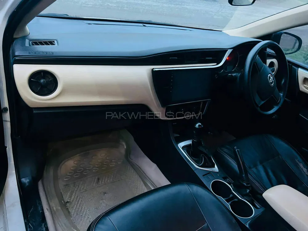 Toyota Corolla 2018 for Sale in Daska Image-1