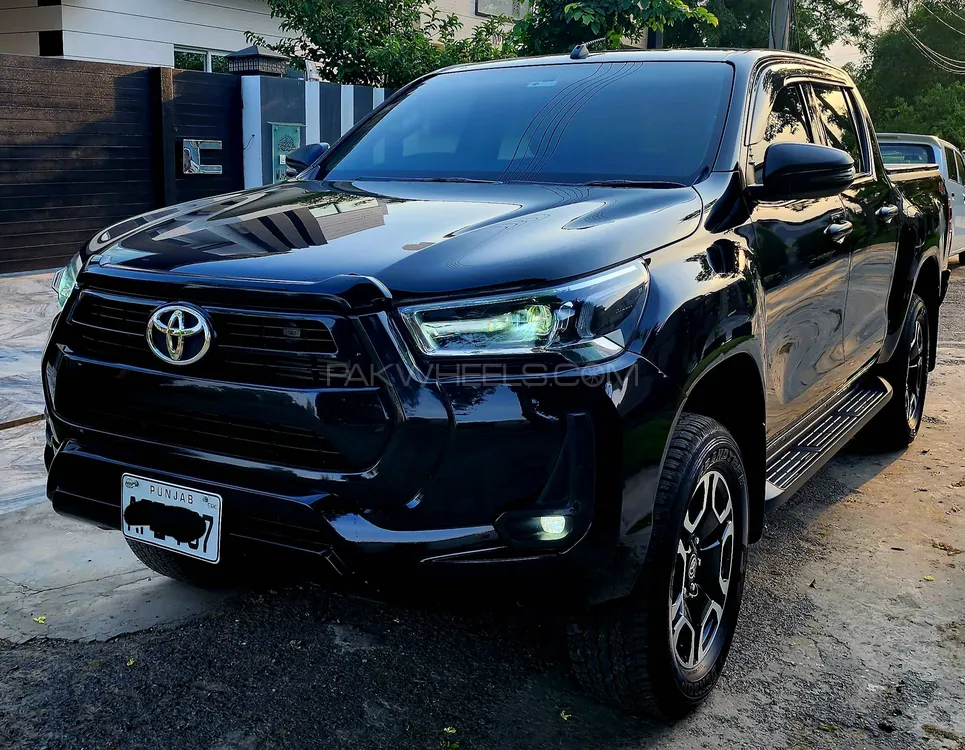 Toyota Hilux 2021 for Sale in Lahore Image-1