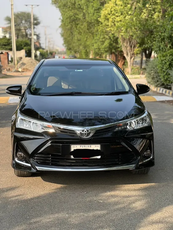 Toyota Corolla 2021 for Sale in Lahore Image-1