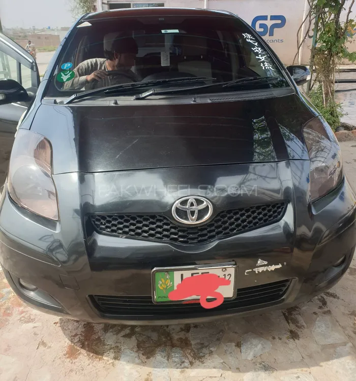 Toyota Vitz 2007 for Sale in Peshawar Image-1