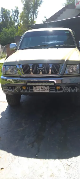 Toyota Hilux 2002 for Sale in Islamabad Image-1