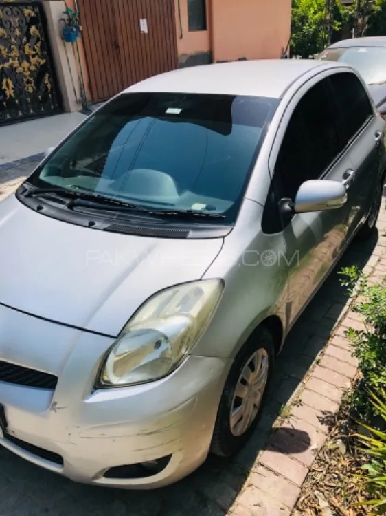 Toyota Vitz 2008 for Sale in Lahore Image-1