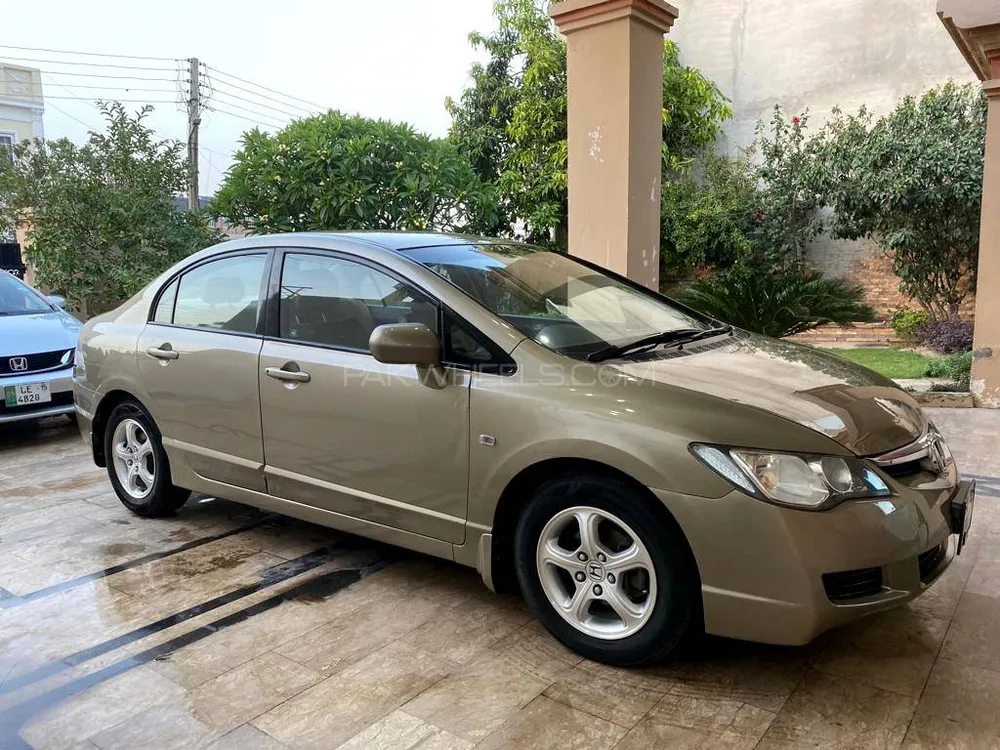 Honda Civic 2010 for Sale in Lahore Image-1