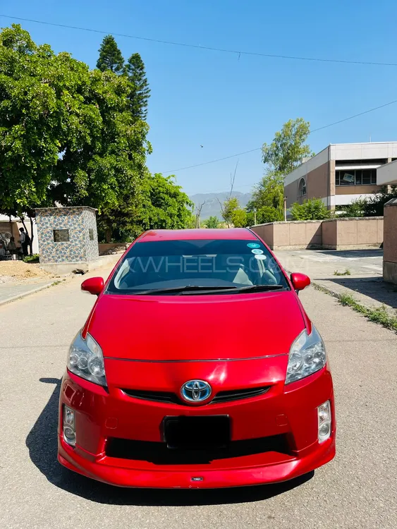 Toyota Prius 2011 for Sale in Islamabad Image-1