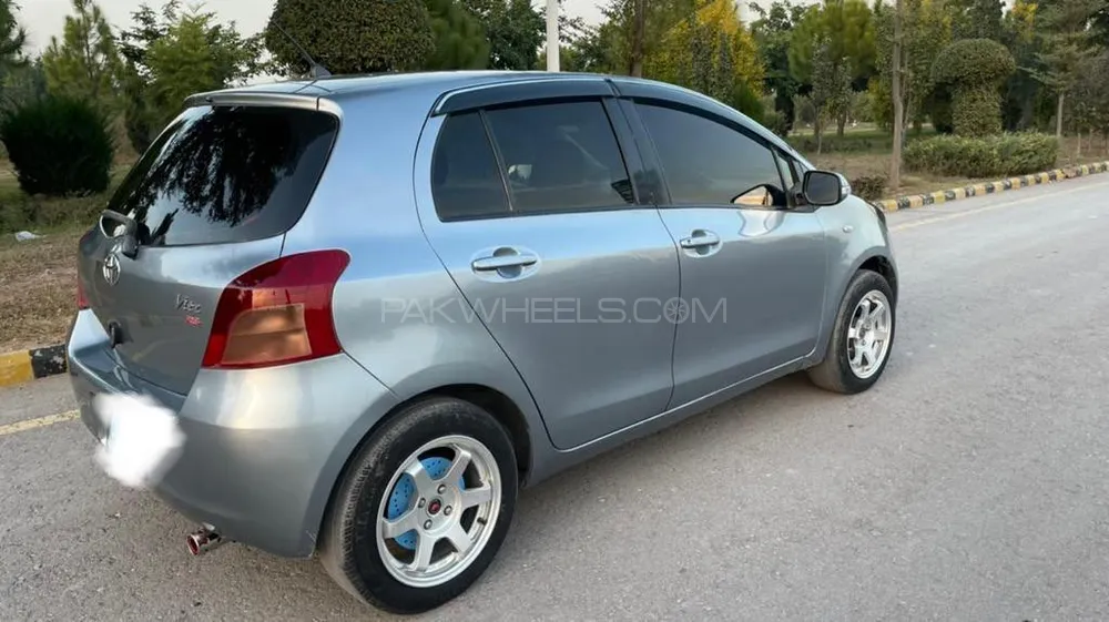 Toyota Vitz 2006 for Sale in Peshawar Image-1