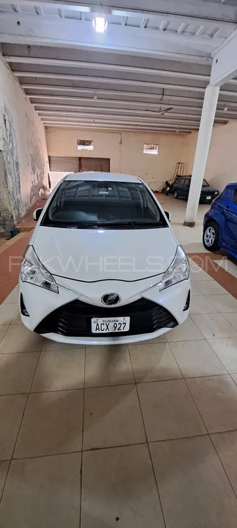 Toyota Vitz 2017 for Sale in Multan Image-1