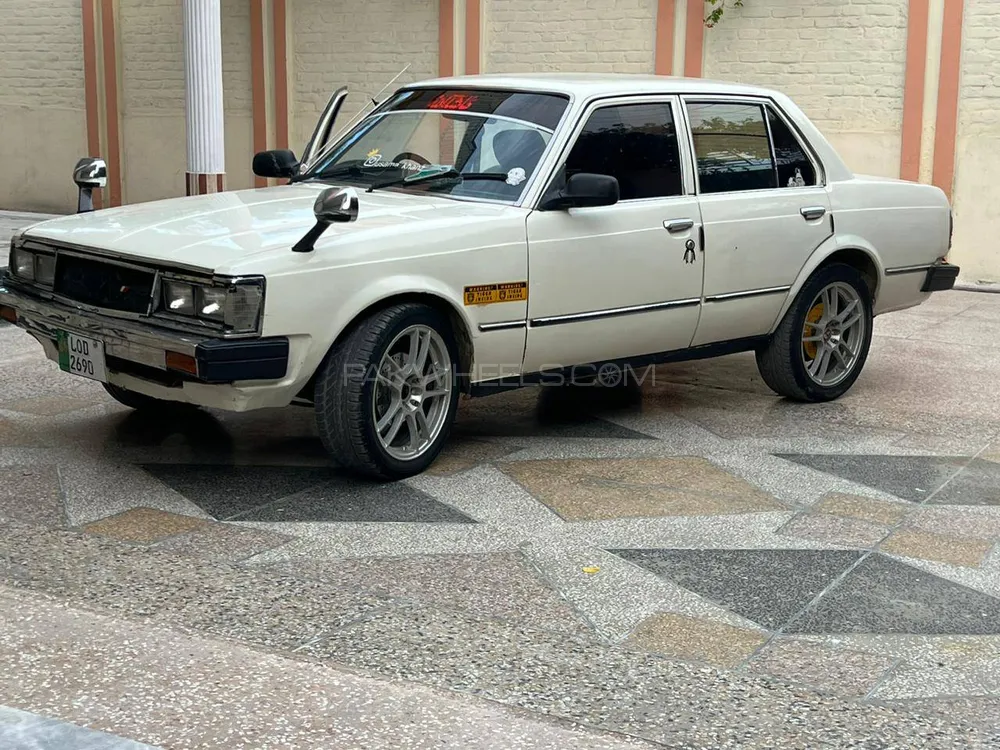 Toyota Corona 1981 for Sale in Nowshera Image-1