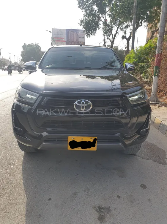 Toyota Hilux 2021 for Sale in Karachi Image-1