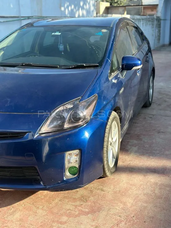 Toyota Prius 2011 for Sale in Burewala Image-1