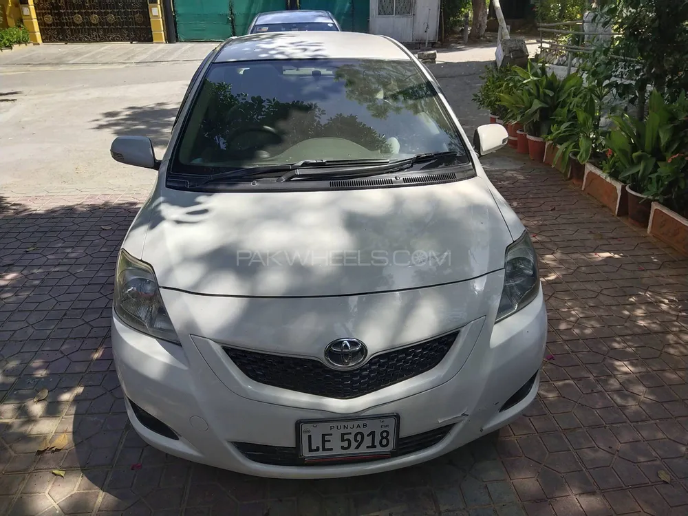 Toyota Belta 2009 for Sale in Peshawar Image-1