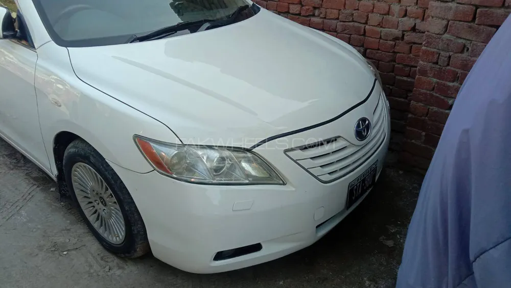 Toyota Camry 2007 for Sale in Lahore Image-1
