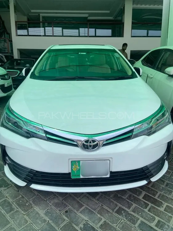 Toyota Corolla 2017 for Sale in Multan Image-1