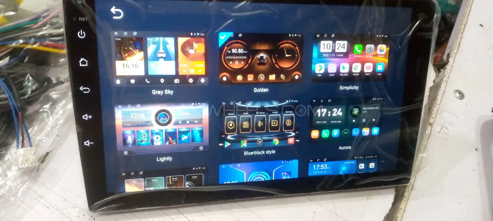 car Andriod LCD 9inch whats app me Image-1