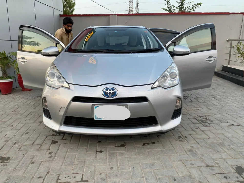 Toyota Aqua 2013 for Sale in Mardan Image-1