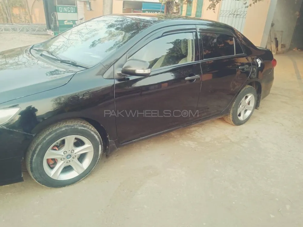 Toyota Corolla 2014 for Sale in Hazro Image-1