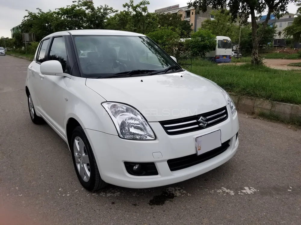 Suzuki Swift 2018 for Sale in Islamabad Image-1