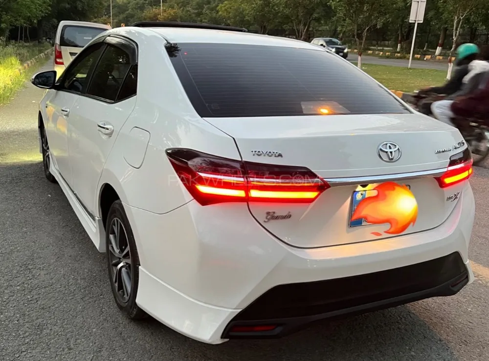 Toyota Corolla 2021 for Sale in Islamabad Image-1