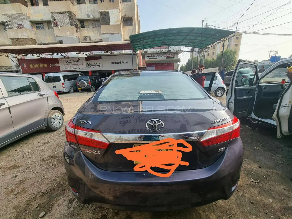 Toyota Corolla 2017 for Sale in Karachi Image-1