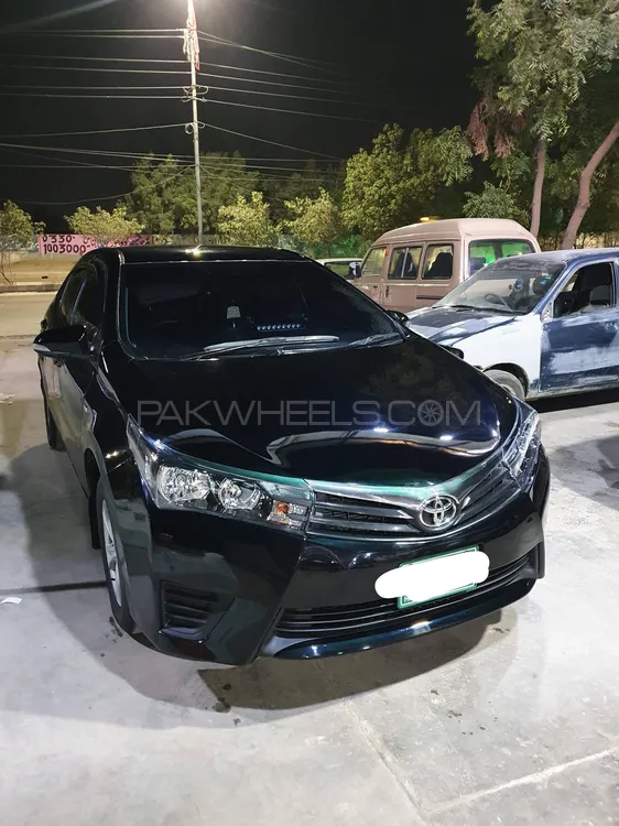 Toyota Corolla 2016 for Sale in Karachi Image-1