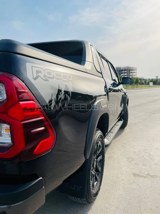 Toyota Hilux 2022 for Sale in Faisalabad Image-1